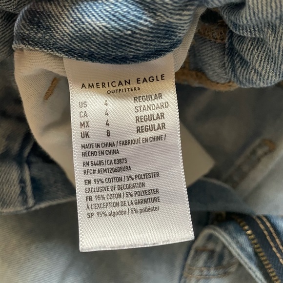 American Eagle Curvy Mom Jeans - Picture 8 of 13